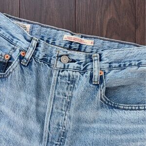 LEVI’S Premium Ribcage Straight Ankle Jeans - Light Wash Blue - Size 31